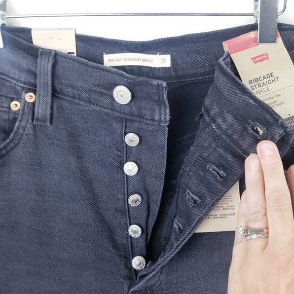 Levi's Black Ribcage Straight Ankle Button Fly Jeans NWT size 31x27 - Picture 6 of 11